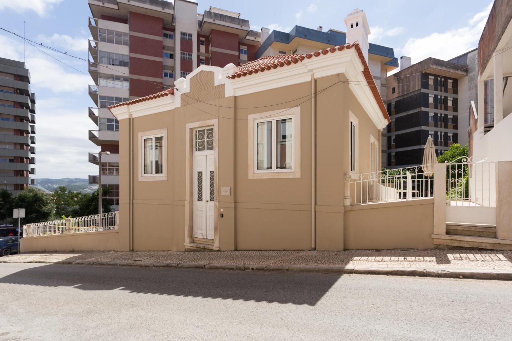 Vila Julieta Guesthouse Coimbra Exteriér fotografie